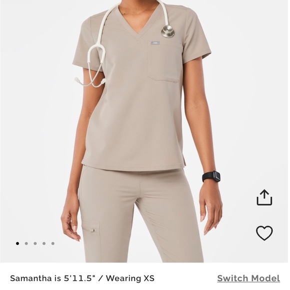 Catarina One Pocket Scrub Top in Boulder - Picture 6 of 7